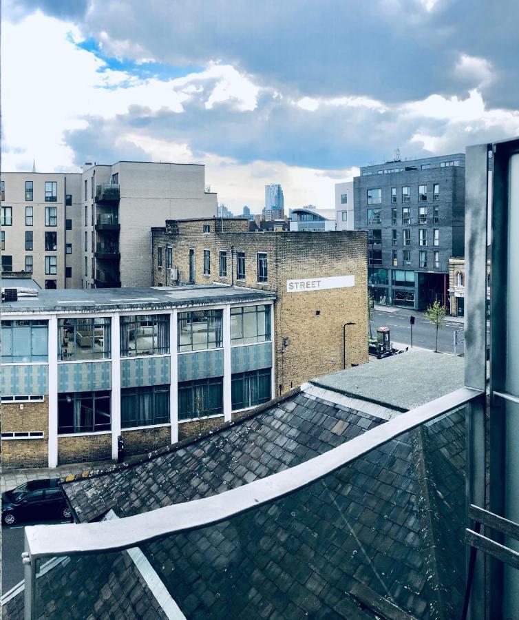 Double Room With Private Balcony London Exterior photo